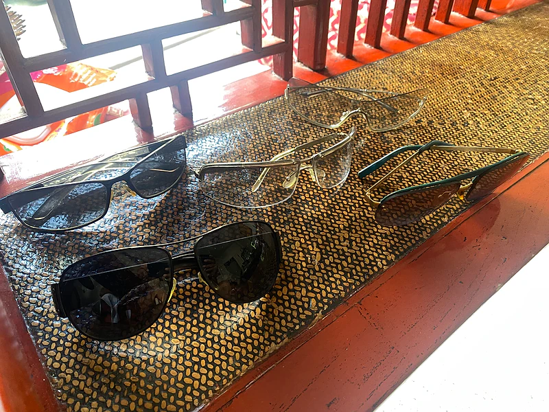 prasa- Guxxi- Dolce Gabbana- versace- porsche design