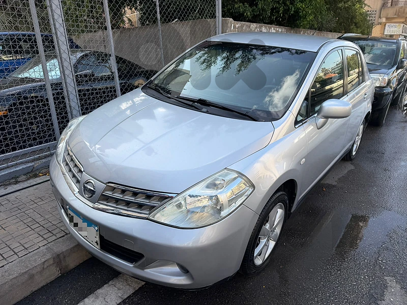 Nissan Tiida 2009