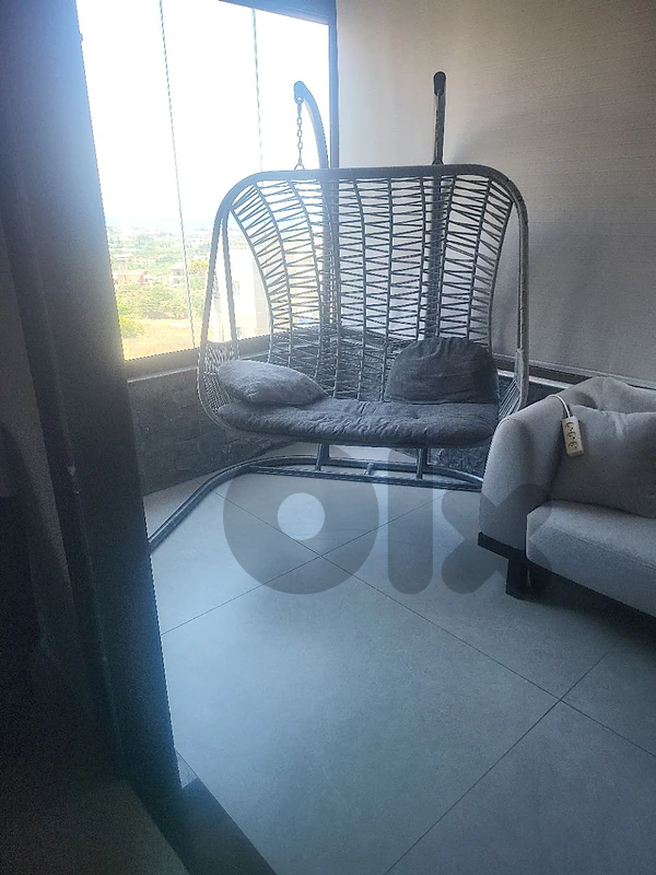 Triple Hanging Swing Chair – Excellent Condition