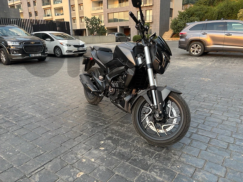bajaj dominar