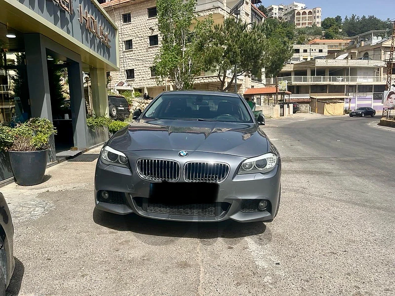 BMW F10 528I-2011