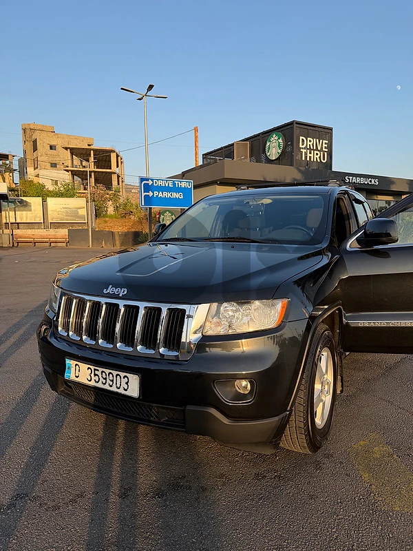 Jeep Grand Cherokee 2011 laredo