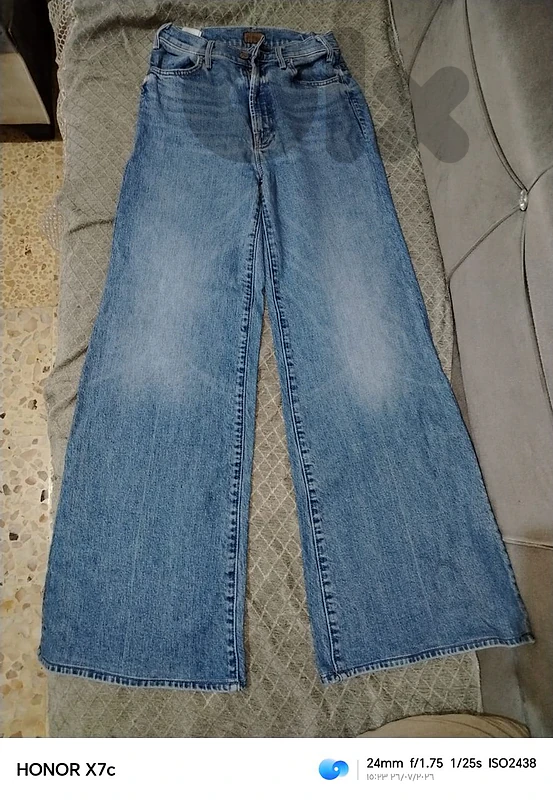 جنز  نسواني بحالة جيده