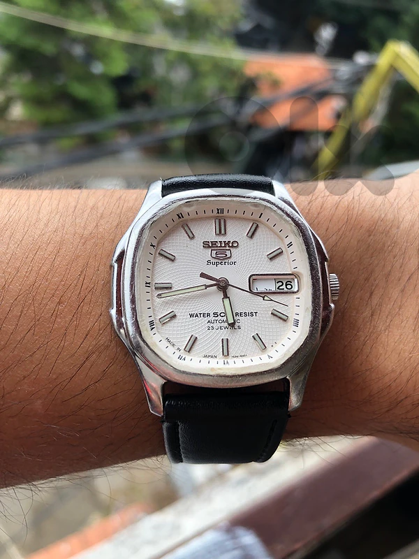 SEIKO SUPERIOR 5 AUTOMATIC 23 JEWELS WITH DAY AND MONTH 39MM LIKE NEW