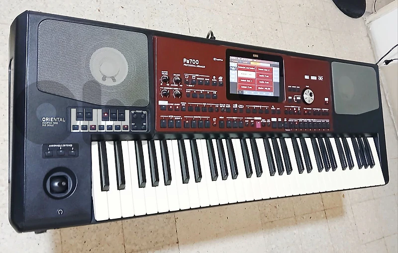 korg pa 700