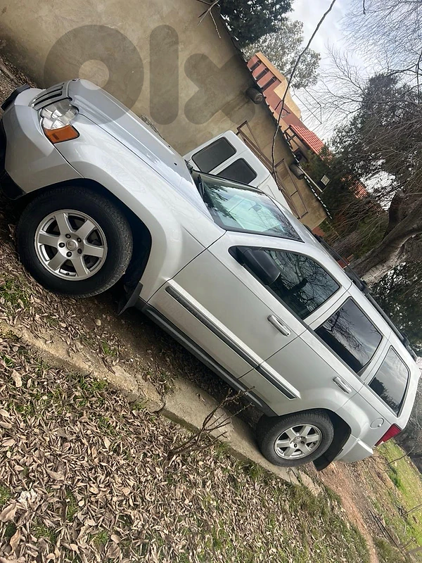 Jeep Cherokee 2008 laredo
