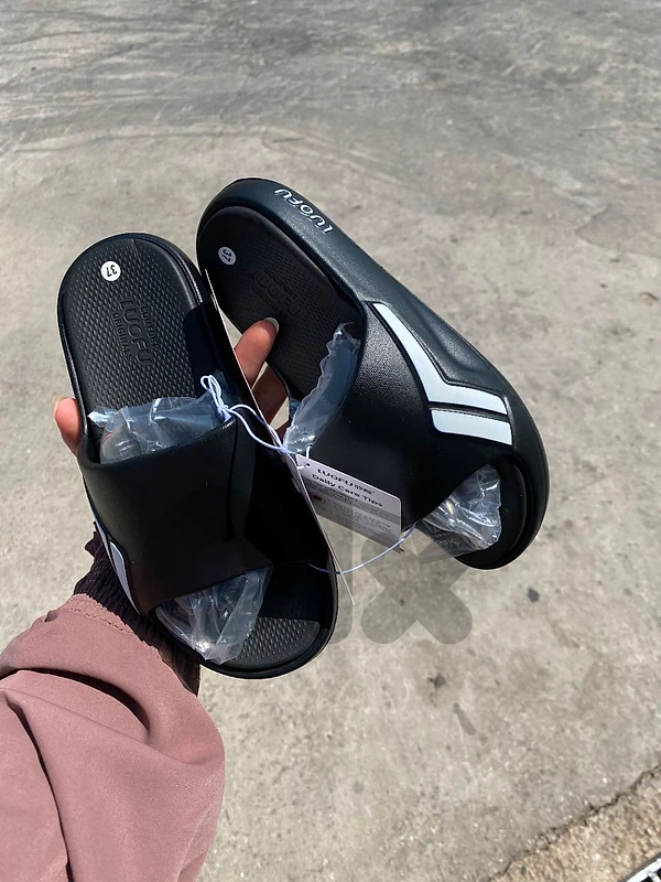 LUOFU SLIPPERS
