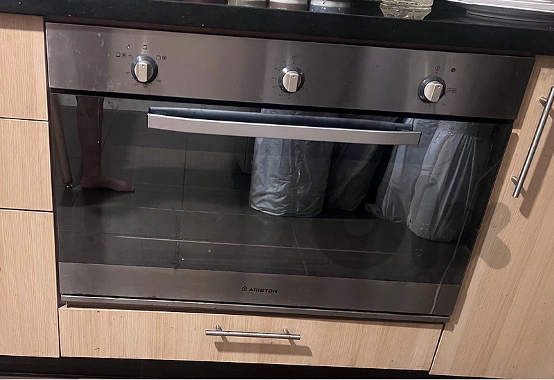 ariston oven