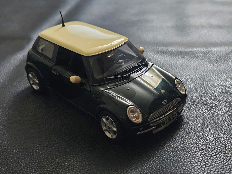 Diecast Mini Cooper 1/24