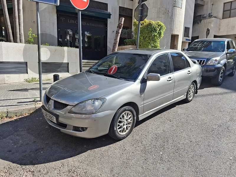 Mitsubishi Lancer