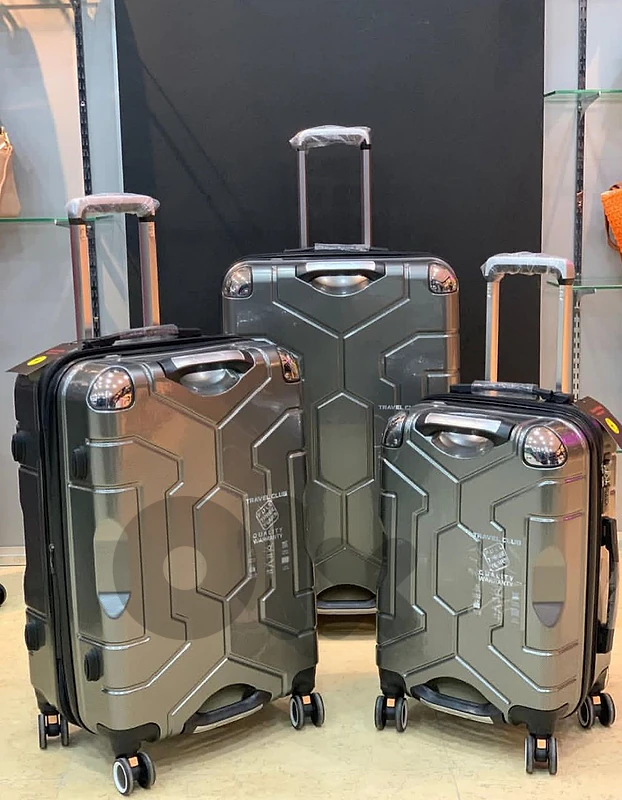 TravelPro Swiss unbreakable suitcases travel bags luggage 8I-539225