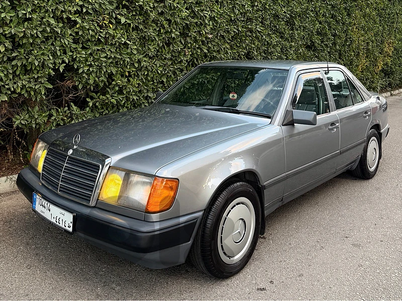 Mercedes-Benz E-Class 1988 W124 - AC