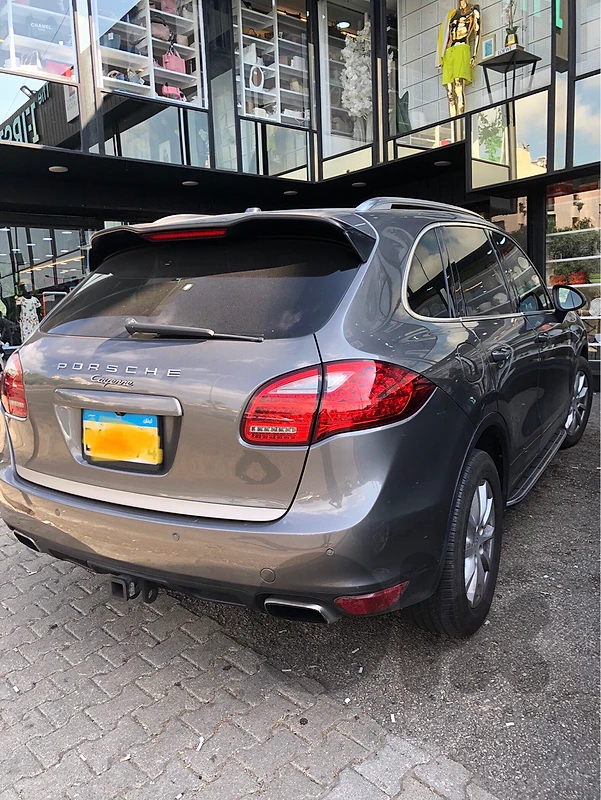 Porsche Cayenne 2011
