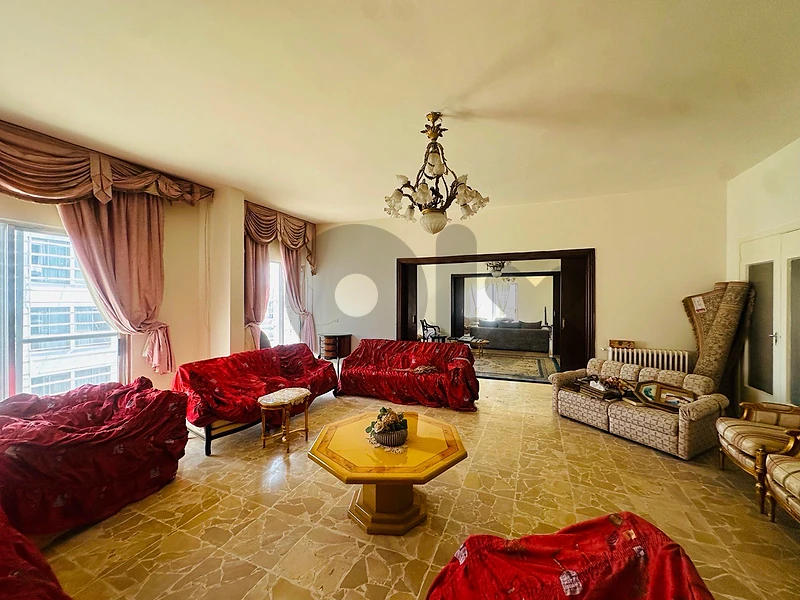 Apartment For Sale Hamra | شقة للبيع في الحمرا