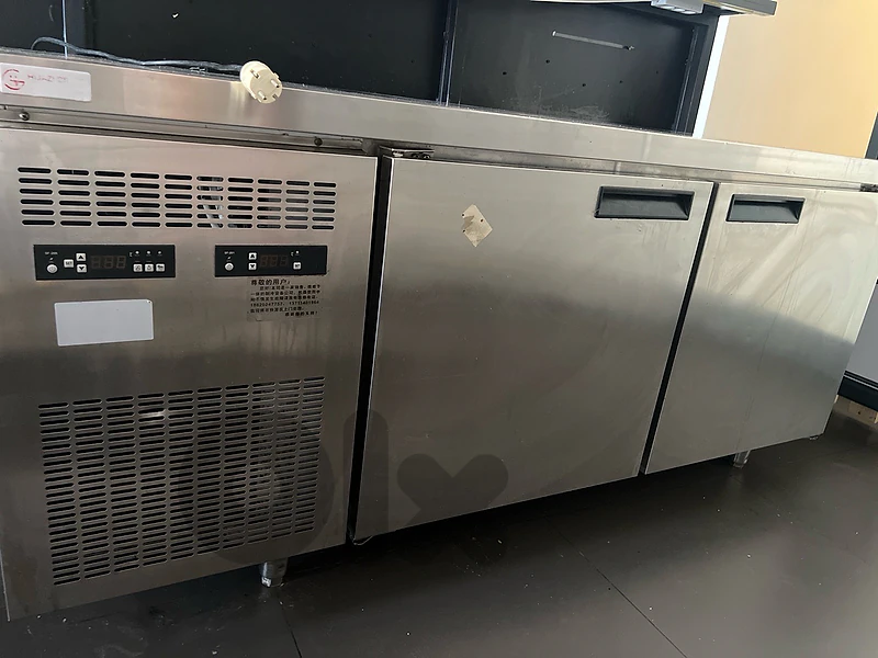 Commercial refrigerator & Freezer