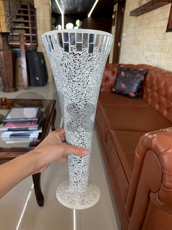 1 big vase