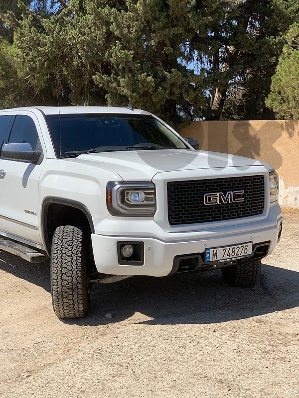جي ام سي أخرى 2014 GMC 2014 نظيفة جداً، جاهزة للفحص. للتواصل: 70577297