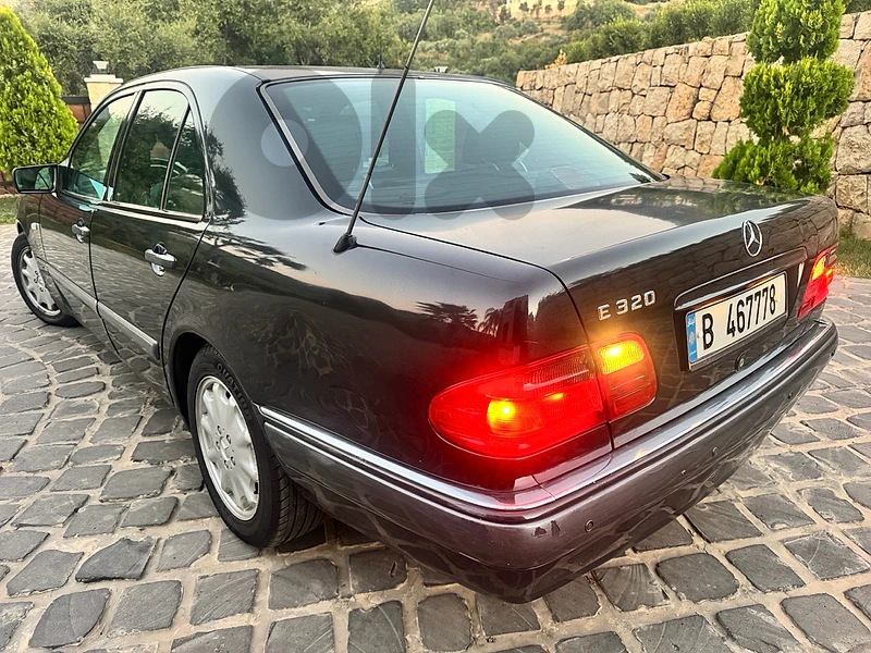Mercedes-Benz E-Class 1996
