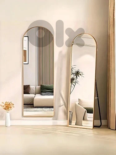 Round edges silver frame body length mirror