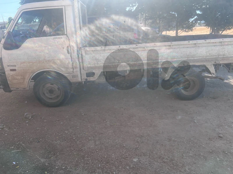 Mazda B2200 2001 e2000