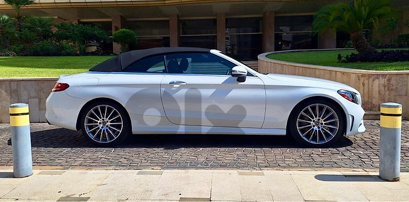 Mercedes-Benz C-Class 2019 c300