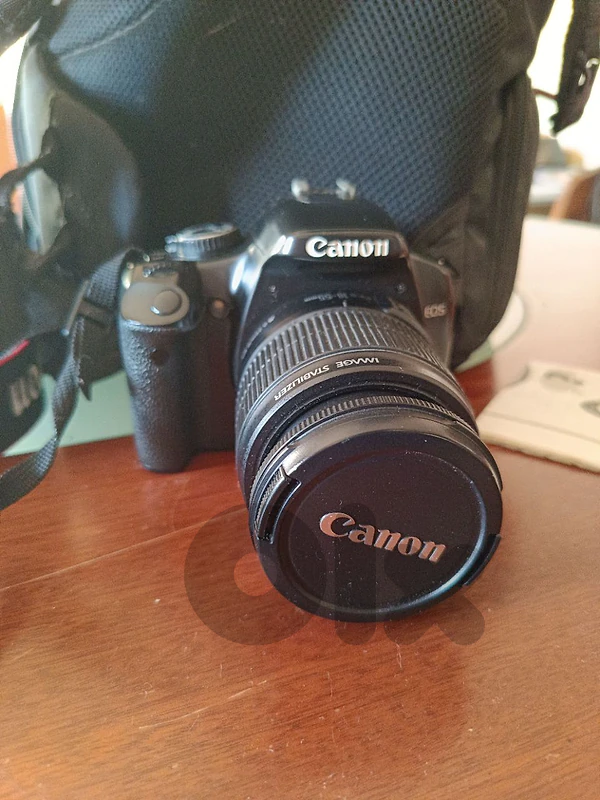 Canon dslr 450D + kit lens 18-55mm + 8Gbytes SD