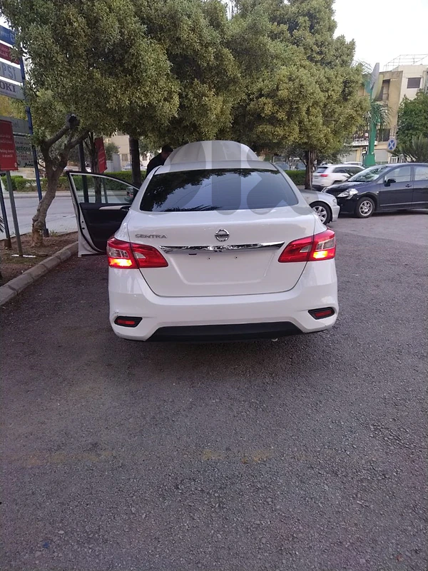 Nissan Sentra 2018