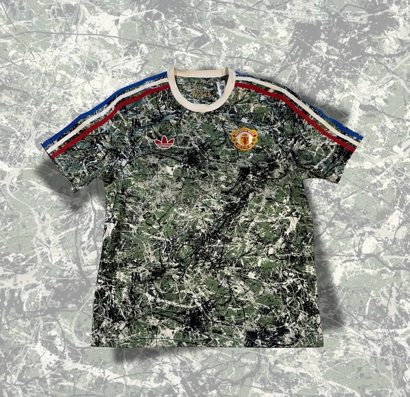 Manchester United Stone Roses shirt