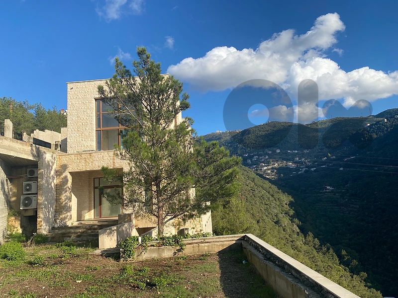 exclusive Villa for Sale | Chnaniir | breathtaking Sea & Mountain View