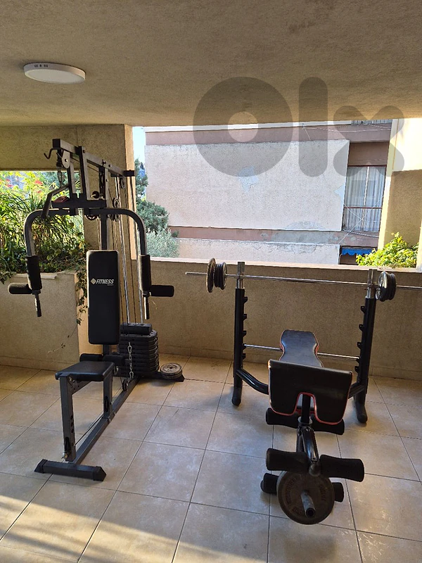 Home gym and Weight lifting machine with plates