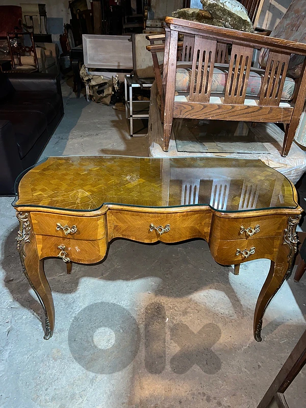 Frensh desk antique مكتب فرنسي ناعم ولا اروع خشب سنديان مسيف روعة