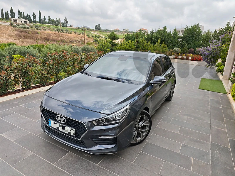 2019 Hyundai Elantra GT N-line 30k miles