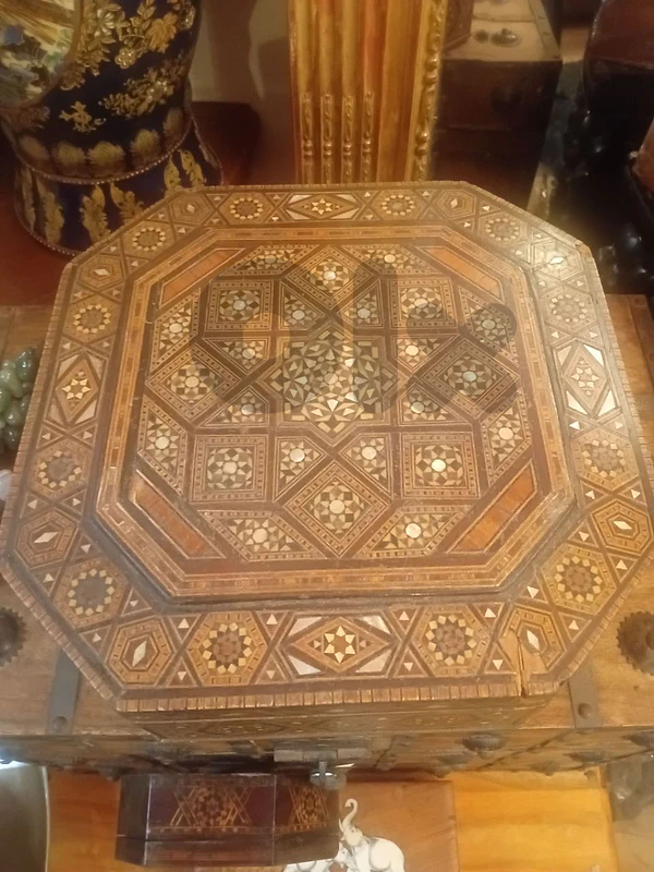 صندوق موزاييك منزل صدف داخلية مخمل قديم