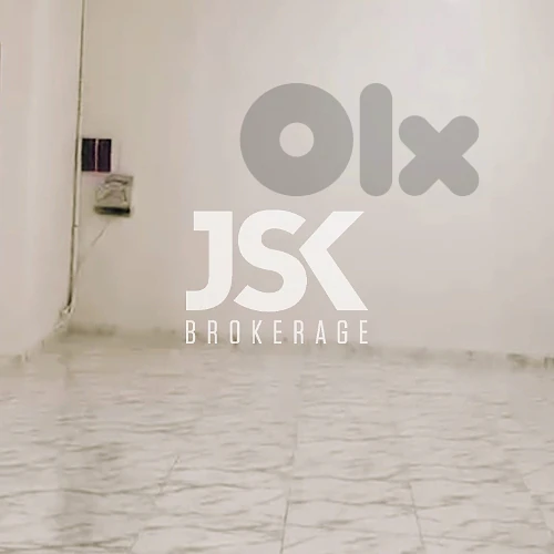 L22123 High Ceiling Warehouse For Sale in Bouar