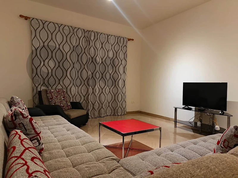 Apartment +balcony in Gemayzé for rent /شقة مع شرفة في الجميزة للايجار