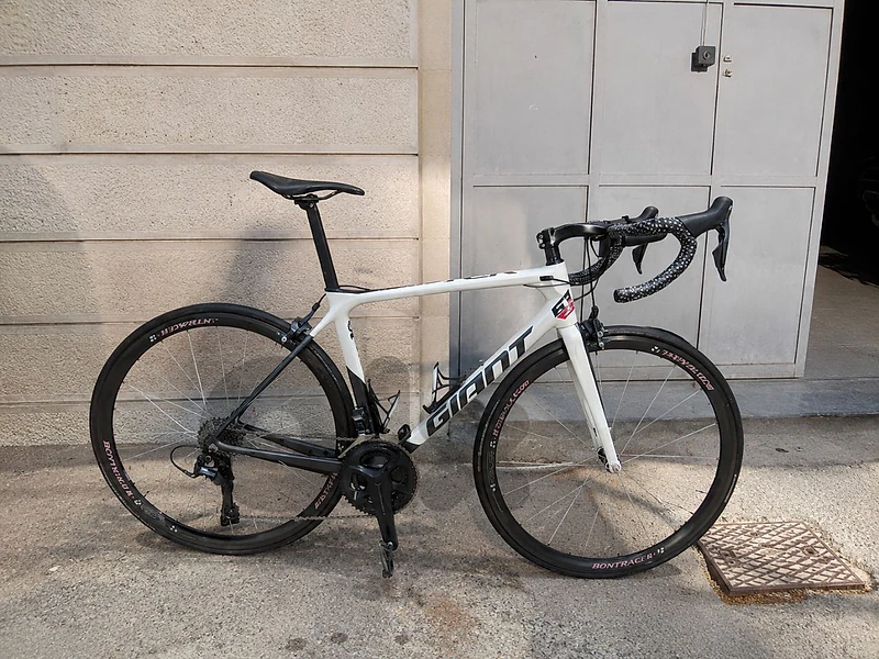 Giant bicycle carbon fiber