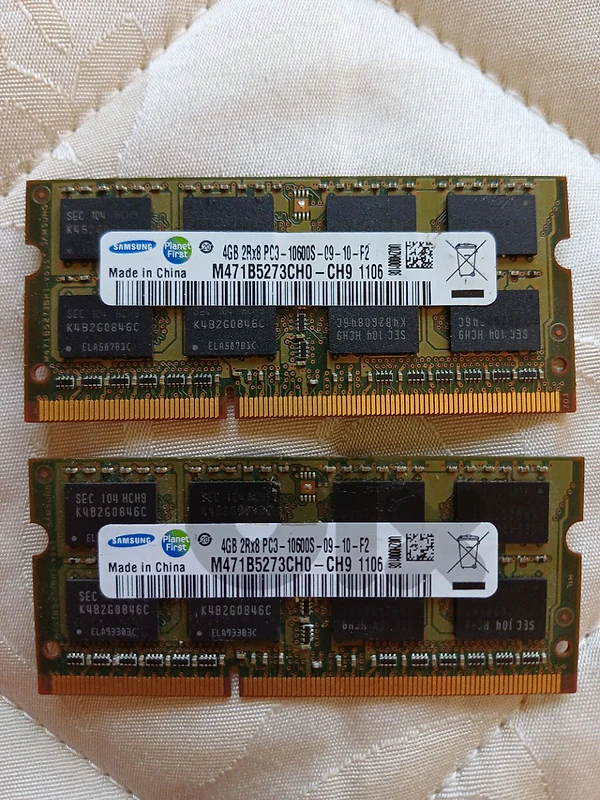 SAMSUNG 4GB DDR3