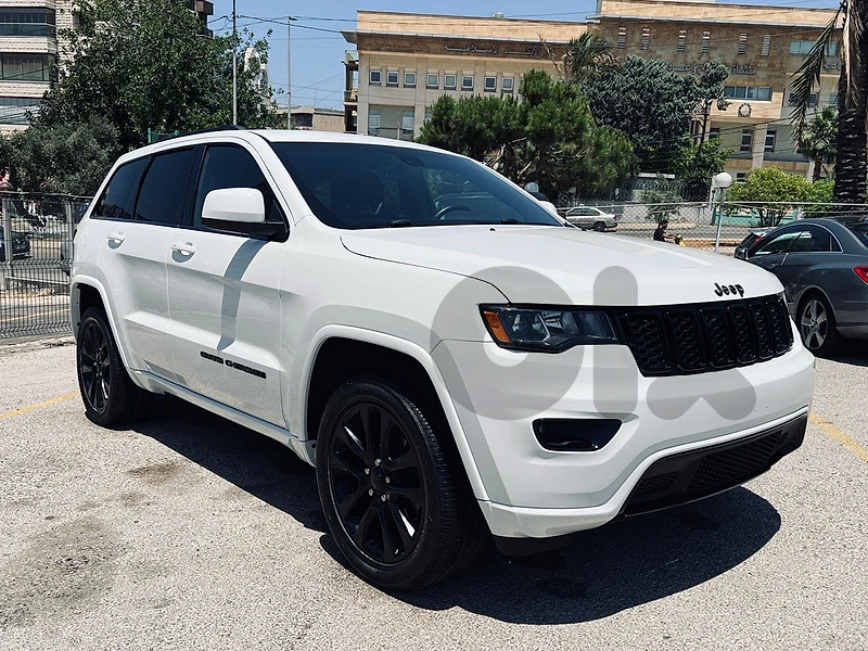 Jeep Grand Cherokee 2018 altitude 4x4