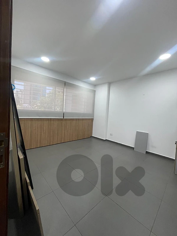 Office For Sale in Horch Tabet - مكتب للبيع في حرش تابت