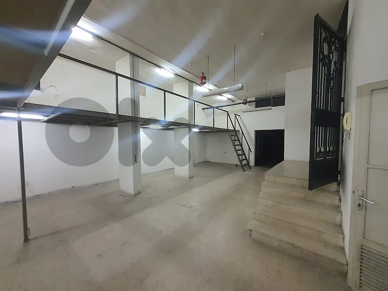 750 SQM Prime Location Warehouse in Mansourieh, Metn