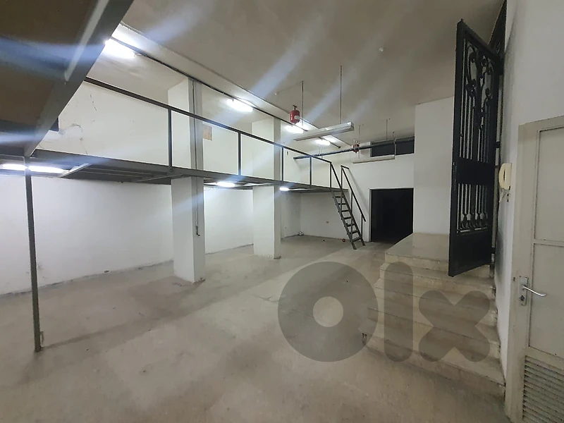 750 SQM Prime Location Warehouse in Mansourieh, Metn