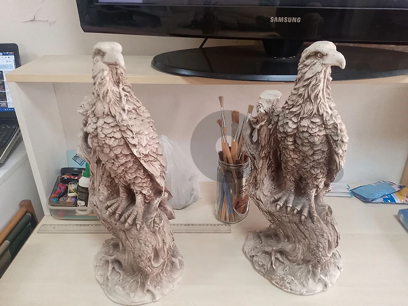 eagle statues