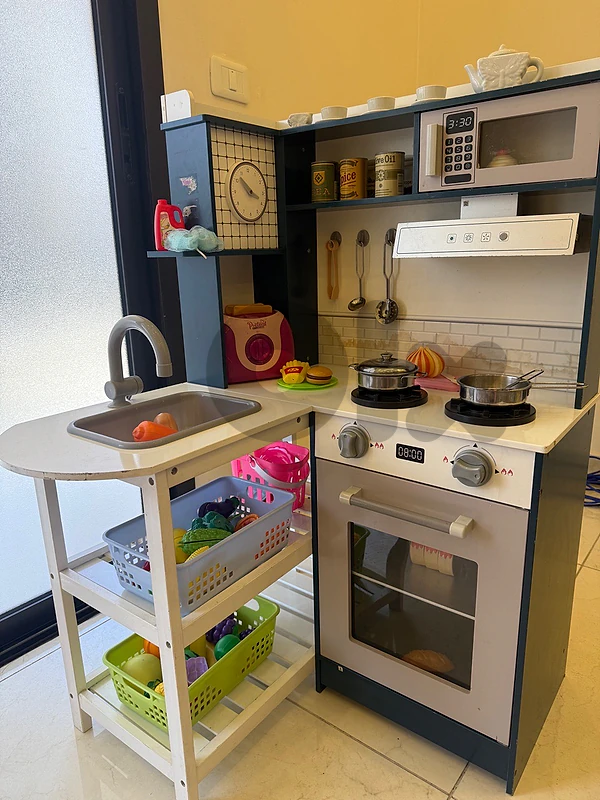 Toy Kitchen Set