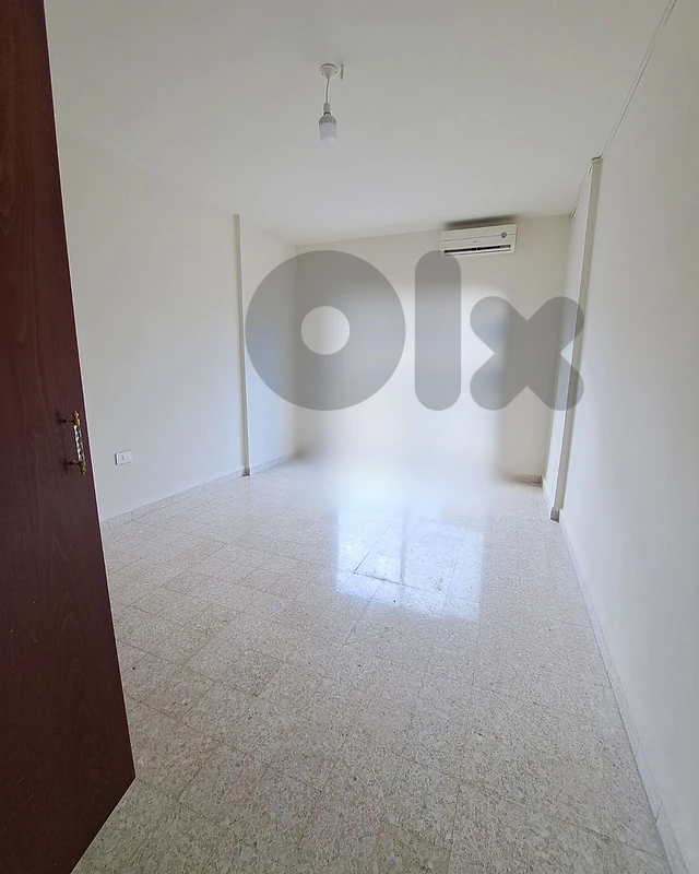 Apartment For Rent in Sin El Fil - شقة للإيجار في سن الفيل / حرش تابت