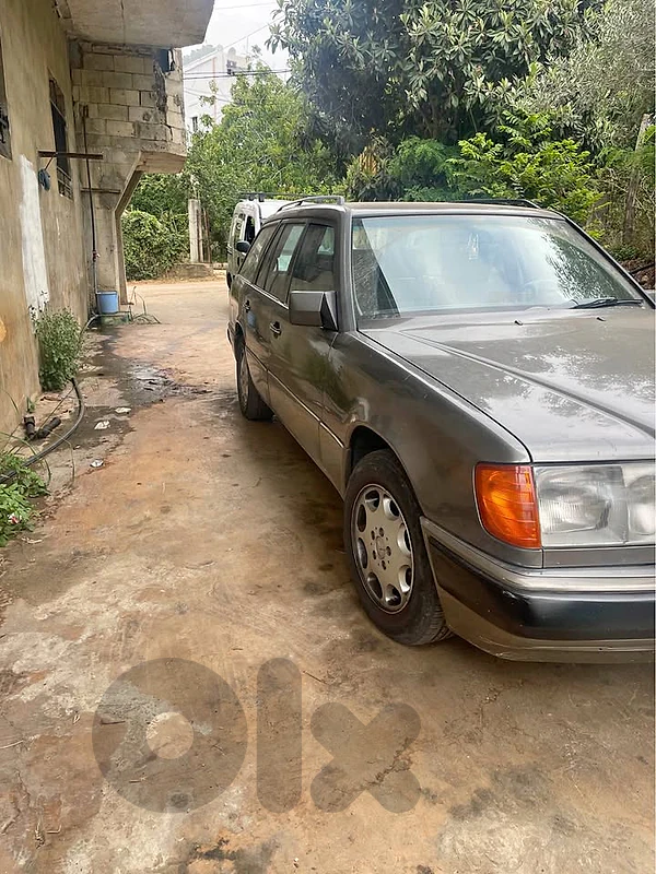 Mercedes E300TE 24 1990