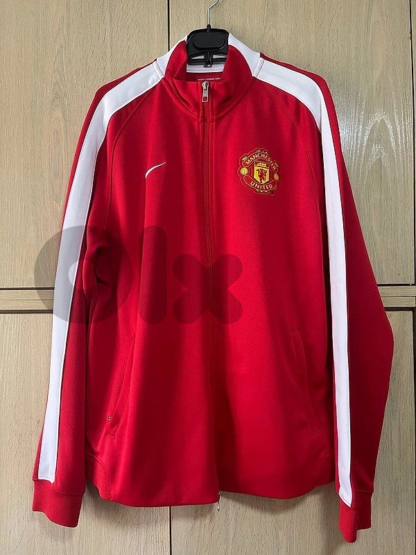 Manchester United red authentic nike jacket