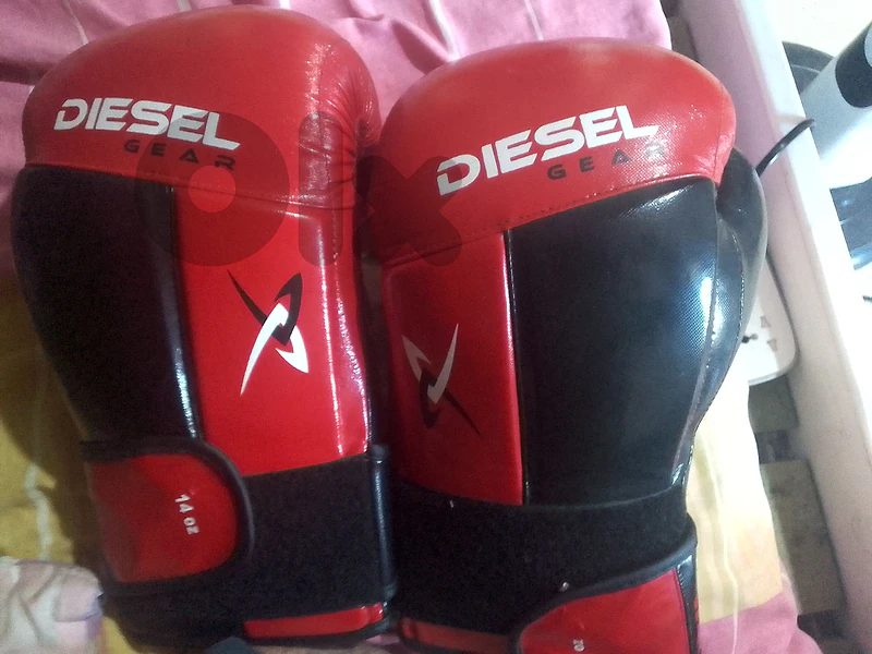 boxing cloves كفوف بوكسينغ