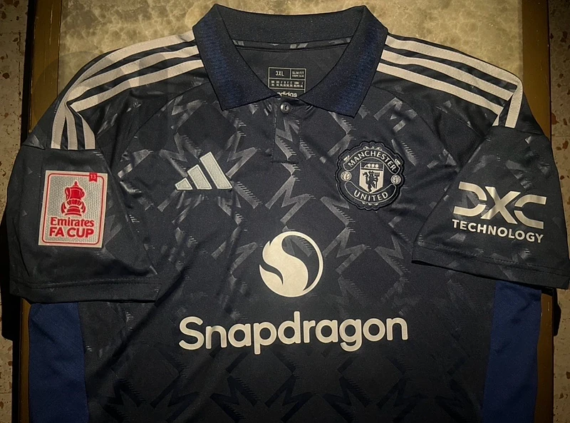 manchester united de ligt 4 away adidas kit