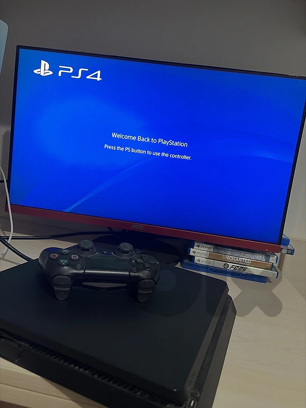 ps4 used working with a controller