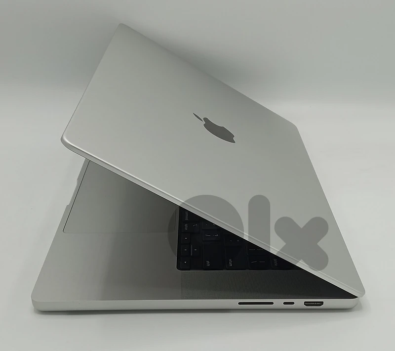 Macbook Pro M1 A2485 16GB 1Tb 16” berly used